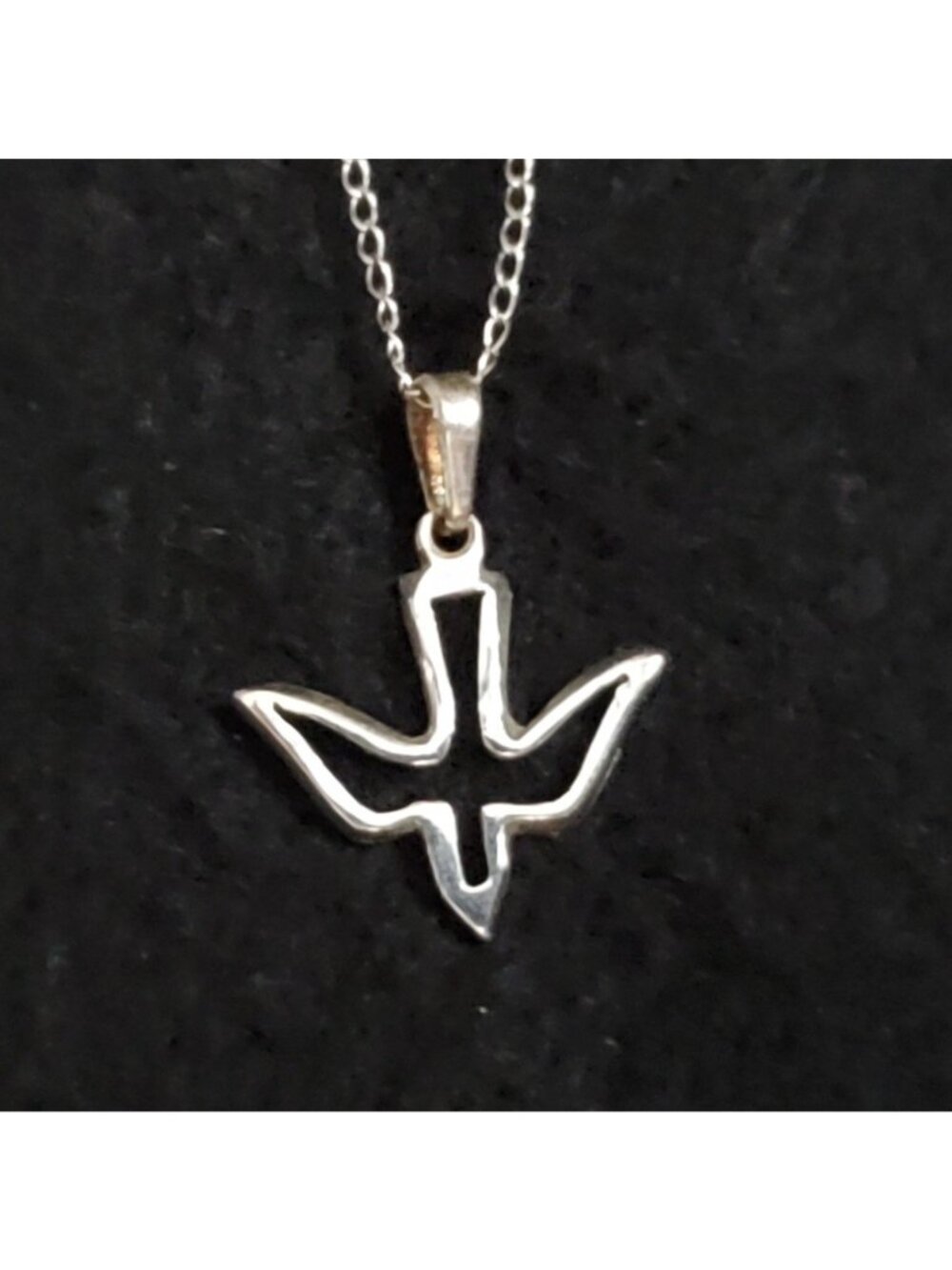 Sterling Silver Bird Necklace Pendant In Flight 18"